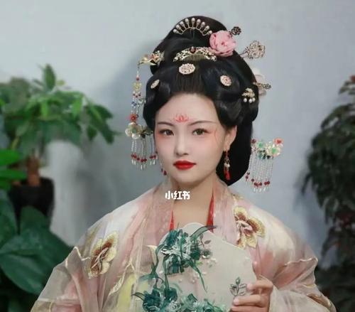 《暖暖环游世界》中柔情和大唐千金妆容详解（探索浪漫与华美）