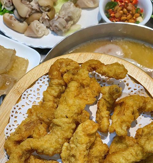 五一路地下城美食推荐？哪些餐厅值得尝试？